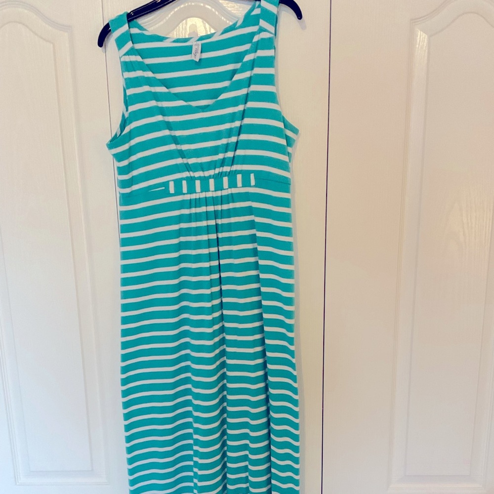 V-neck tank maxi dress